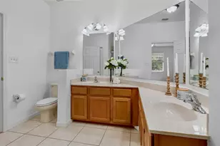 3811 Parkridge Cir, Sarasota, FL 34243 - Photo 24