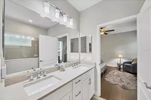 6964 White Willow Ct, Sarasota, FL 34243 - Photo 8