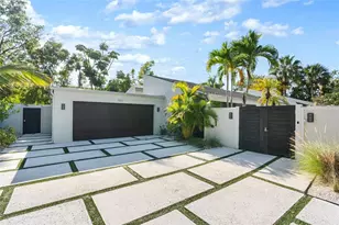 1100 Westway Dr, Sarasota, FL 34236 - Photo 2