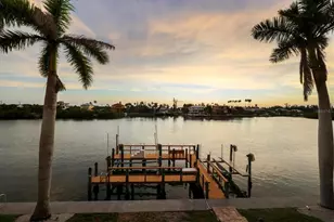 559 Bob Hope Dr, Nokomis, FL 34275 - Photo 8