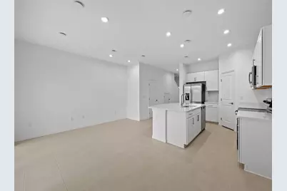 8581 Lunar Skye Street, Sarasota, FL 34241 - Photo 4