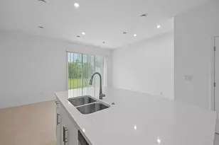 8581 Lunar Skye St, Sarasota, FL 34241 - Photo 8