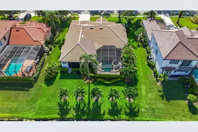 7555 Tori Way, Lakewood Ranch, FL 34202 - Photo 56