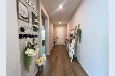 3567 74th Avenue Circle E, Sarasota, FL 34243 - Photo 2