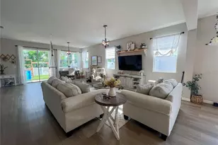 3567 74th Ave Circle E, Sarasota, FL 34243 - Photo 4