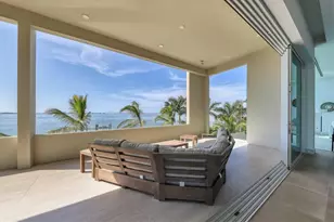 1000 Tocobaga Ln, Sarasota, FL 34236 - Photo 32