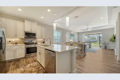 7668 Registrar Way, Sarasota, FL 34243 - Photo 8