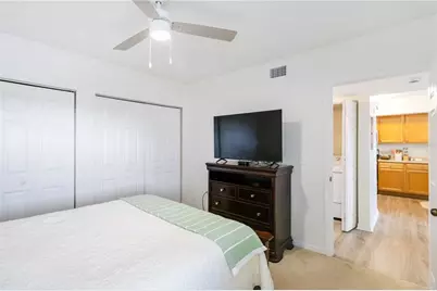 1050 Villagio Circle #206, Sarasota, FL 34237 - Photo 32