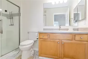 1050 Villagio Cir, Sarasota, FL 34237 - Photo 26