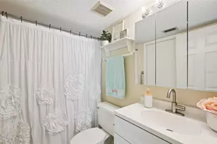 1743 Lake Pl, Venice, FL 34293 - Photo 20