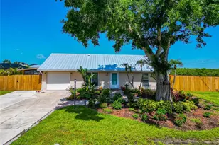 2306 41st St E, Bradenton, FL 34208 - Photo 1