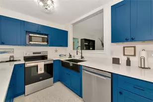 2306 41st St E, Bradenton, FL 34208 - Photo 10