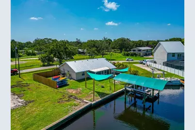 2306 41st Street E, Bradenton, FL 34208 - Photo 2