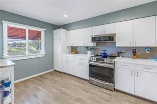 6101 34th Street W, Bradenton, FL 34210 - Photo 8