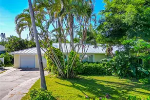 1712 Cheyenne St, Sarasota, FL 34231 - Photo 2