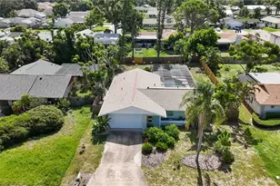 219 70th St NW, Bradenton, FL 34209 - Photo 2
