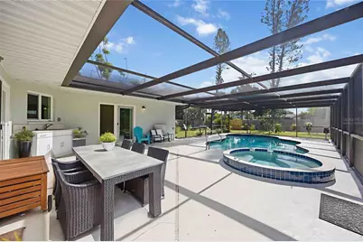 219 70th Street NW, Bradenton, FL 34209 - Photo 4