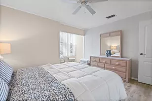 1255 E Peppertree Dr, Sarasota, FL 34242 - Photo 20