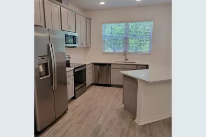 3088 Via Sienna Circle #3088, Sarasota, FL 34243 - Photo 8