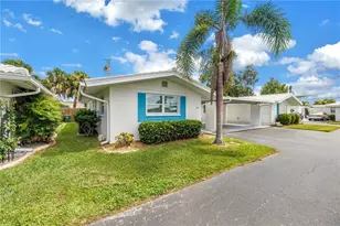 728 Caribbean Cir, Venice, FL 34293 - Photo 2