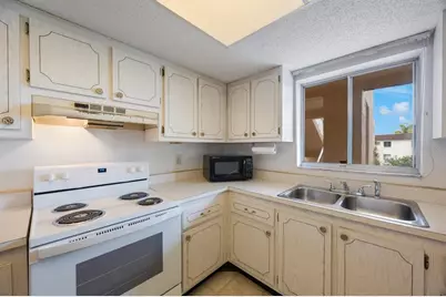 4155 Heron Way #E-301, Bradenton, FL 34205 - Photo 8