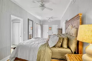 428 Siesta Dr, Sarasota, FL 34242 - Photo 22