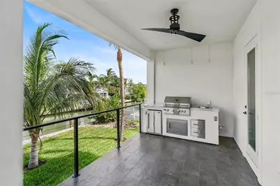 569 Bayview Drive, Longboat Key, FL 34228 - Photo 8