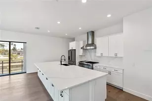 569 Bayview Dr, Longboat Key, FL 34228 - Photo 44