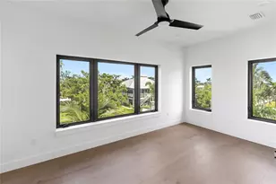 569 Bayview Dr, Longboat Key, FL 34228 - Photo 54