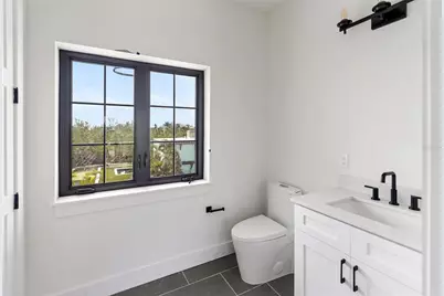 569 Bayview Drive, Longboat Key, FL 34228 - Photo 60