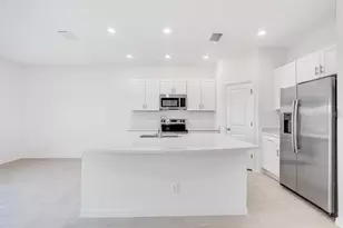 3035 Novara Ln, Lakewood Ranch, FL 34211 - Photo 4