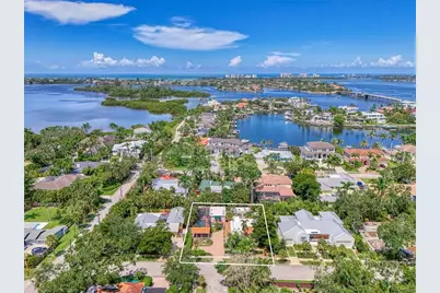 3838 Flores Avenue, Sarasota, FL 34239 - Photo 4
