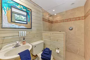 3838 Flores Ave, Sarasota, FL 34239 - Photo 60