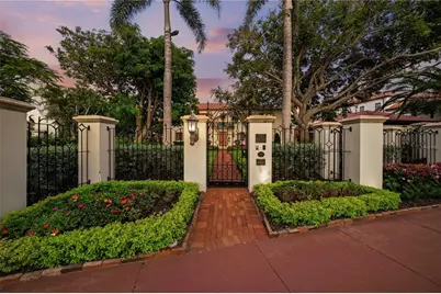 139 S Washington Drive, Sarasota, FL 34236 - Photo 4