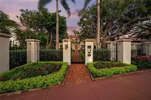 139 S Washington Dr, Sarasota, FL 34236 - Photo 4