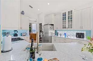 7236 Orchid Island Pl, Bradenton, FL 34202 - Photo 16