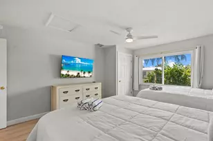 5830 Midnight Pass Rd, Sarasota, FL 34242 - Photo 14