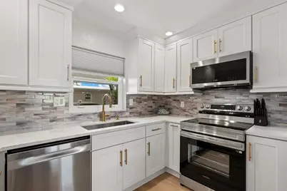 5830 Midnight Pass Road #46, Sarasota, FL 34242 - Photo 6