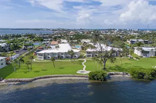 6300 Flotilla Dr, Holmes Beach, FL 34217 - Photo 32