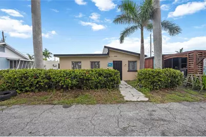 3624 115th Street W, Bradenton, FL 34210 - Photo 2