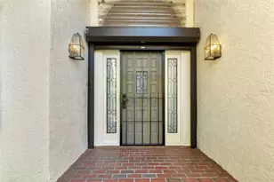 4494 Ascot Cir N, Sarasota, FL 34235 - Photo 4