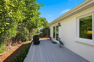 573 Spanish Dr N, Longboat Key, FL 34228 - Photo 40