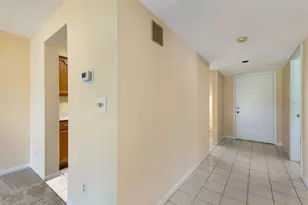 4564 Longwater, Sarasota, FL 34235 - Photo 4