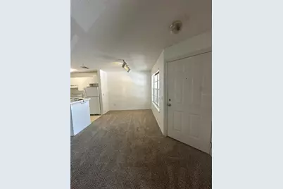 850 S Tamiami Trail #425, Sarasota, FL 34236 - Photo 6