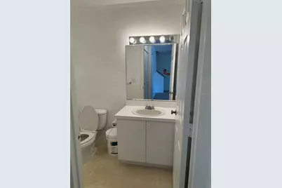 850 S Tamiami Trail #425, Sarasota, FL 34236 - Photo 12