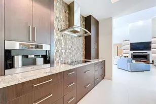 1347 Harbor Dr, Sarasota, FL 34239 - Photo 30