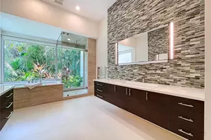 1347 Harbor Dr, Sarasota, FL 34239 - Photo 40