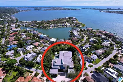 1347 Harbor Drive, Sarasota, FL 34239 - Photo 2