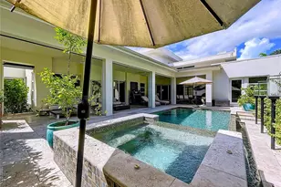 1347 Harbor Dr, Sarasota, FL 34239 - Photo 80