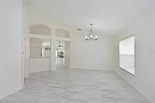 6442 Barberry Ct, Lakewood Ranch, FL 34202 - Photo 8